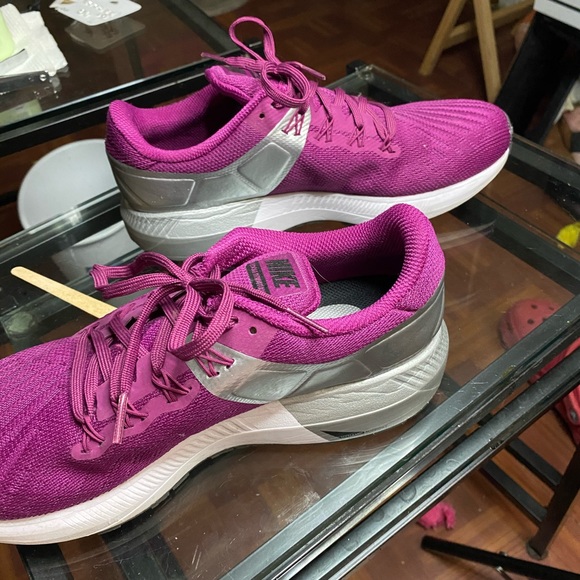 Nike running shoes - Picture 3 of 4